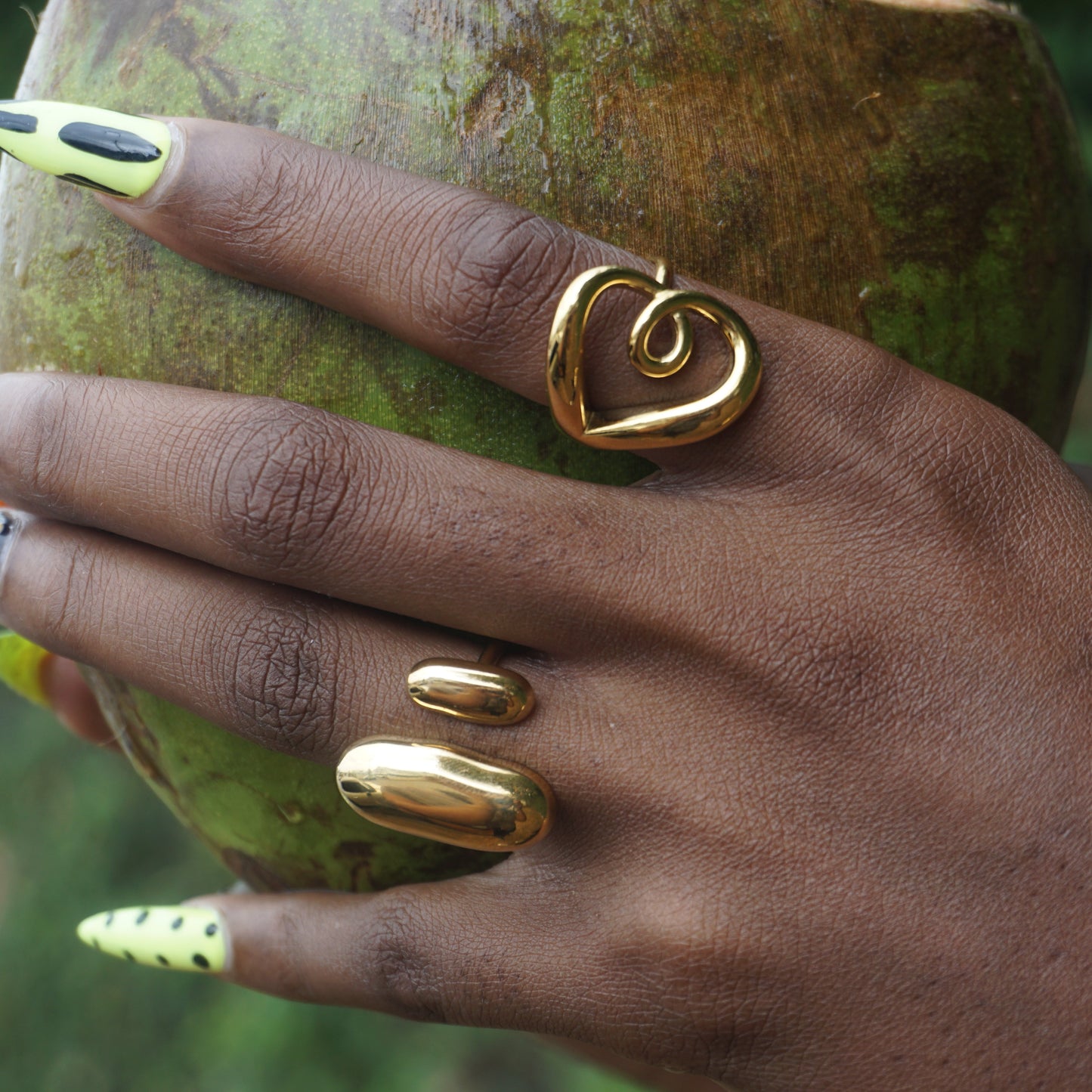 Beach Bar Ring