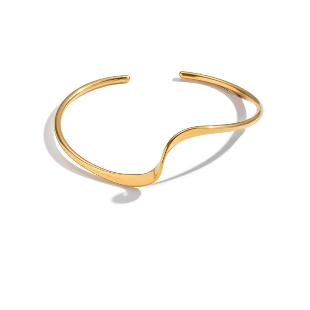 The Twist Bangle